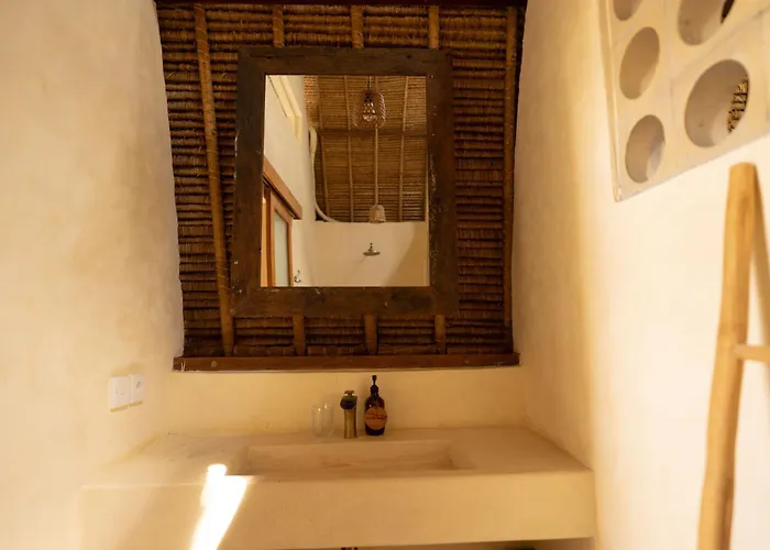 Lulu's Wellness Boutique Hotel Uluwatu